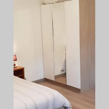 Le Longchamp Apartment *
